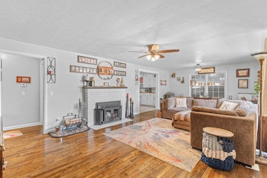 603 W Jackson St, Bolivar, MO 65613 - photo 4