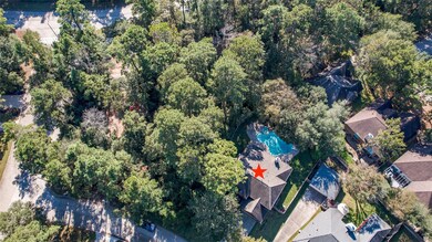 Lots of tree cover and privacy….a small park is on