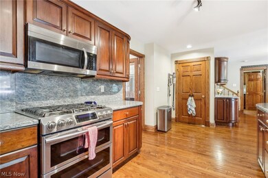 225 Shawnee Trail, Aurora, OH 44202 - photo 6