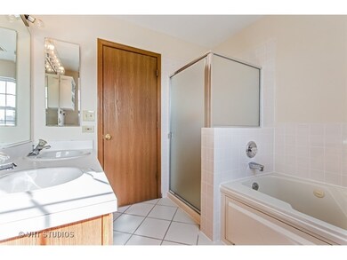 4 Cloverdale Ct unit 4055, Algonquin, IL 60102 - photo 5