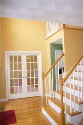 2 Lois Ln, Lynn, MA 01905 - photo 4