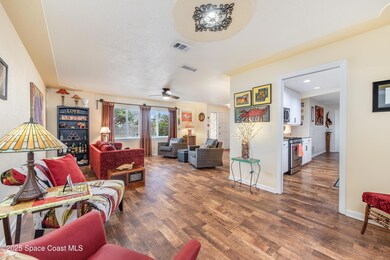 Front Living Room / Lounge