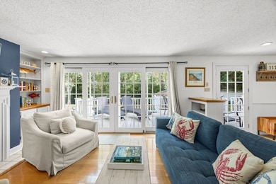 112 3rd St N, Edgartown, MA 02568 - photo 4
