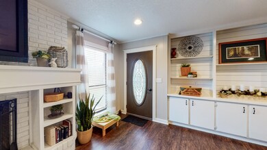 2459 Woodbine Dr