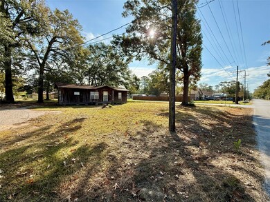 811 S Fenner Ave, Cleveland, TX 77327 - photo 3