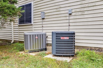 14-web-or-mls-200 Buttercup Bldg V8-14