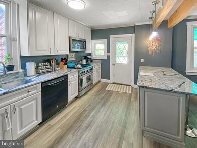 1608 Delaware Ave, Reading, PA 19610 - photo 2