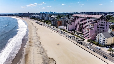 St. George Condominiums unit 7-7F, Revere, MA 02151 - photo 3