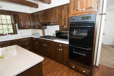 210 King Richard Drive Kitchen