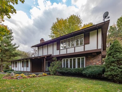 5205 Hitching Post-103