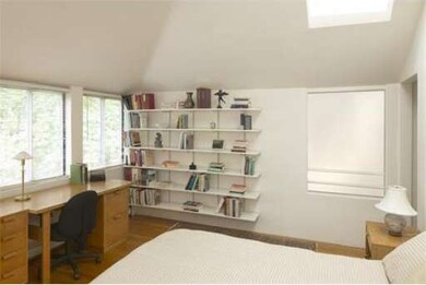 19 Centre St unit 4, Cambridge, MA 02139 - photo 4