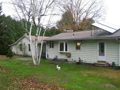 31 Sawmill Plain Rd, South Deerfield, MA 01373 - photo 5