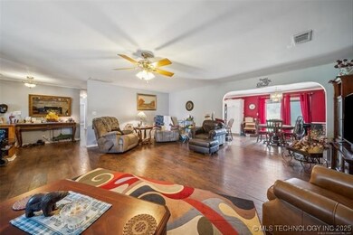 8244 E 37th St, Tulsa, OK 74145 - photo 6