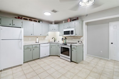 2923 County Road 209, Danbury, TX 77534 - photo 5