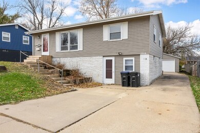 1310 Linnview Dr, Marion, IA 52302 - photo 3