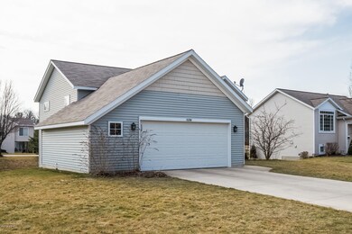 002-Front_View-2456098-medium