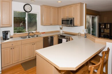 9041 NE 160th Place, Kenmore, WA 98028 - photo 6