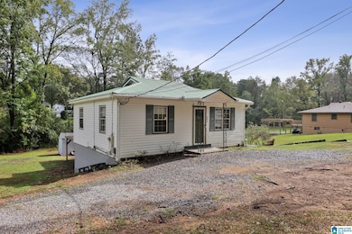 405 Blackmon Cir, Adamsville, AL 35005 - photo 2