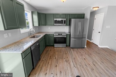 144 Freight Car Cir, Bunker Hill, WV 25413 - photo 5