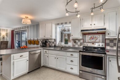 32 Laurel Ln, Hampton, NH 03842 - photo 7