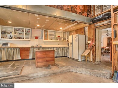 570 Mill Rd, Havertown, PA 19083 - photo 5