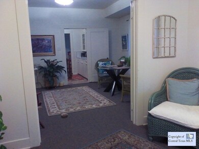 762 N Bauer St, Seguin, TX 78155 - photo 5