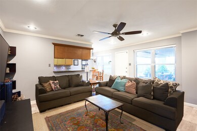 5710 Chrystell Ln, Houston, TX 77092 - photo 3