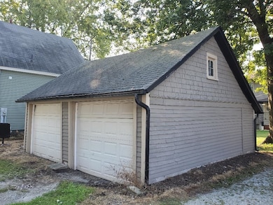 404 W 7th St, Auburn, IN 46706 - photo 4