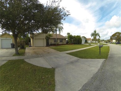9138 Bedford Dr, Boca Raton, FL 33434 - photo 2