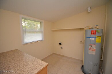 6736 Peter Rabbit Dr N, Jacksonville, FL 32210 - photo 7