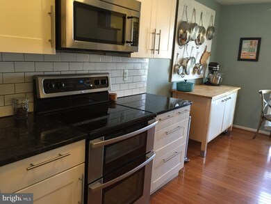 2921 Cashel Ln, Vienna, VA 22181 - photo 3