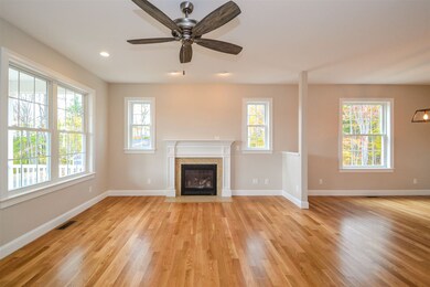 13 Breslin Farm Rd unit 13, Stratham, NH 03885 - photo 3