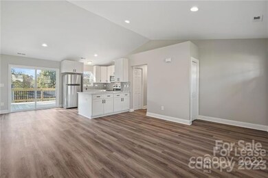 118 Garden St, Troutman, NC 28166 - photo 3