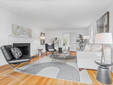 31 Bay State Rd, Wellesley Hills, MA 02481 - photo 3