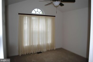 6698 Stream View Ln, Warrenton, VA 20187 - photo 4