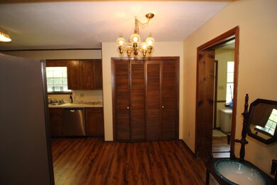 42 Clairmont Cir, Laurel, MS 39440 - photo 4