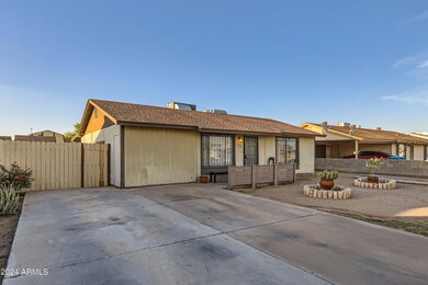 5202 W Berkeley Rd, Phoenix, AZ 85035 - photo 2