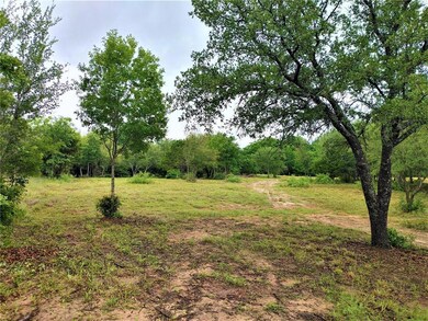 8675 Hutcheson Hill Rd, Springtown, TX 76082 - photo 5