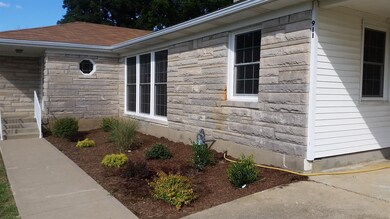 911 Bob o Link Dr, Harrodsburg, KY 40330 - photo 4