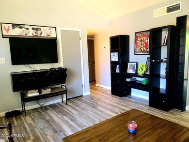 1159 E Vaughn St unit B, Tempe, AZ 85283 - photo 3