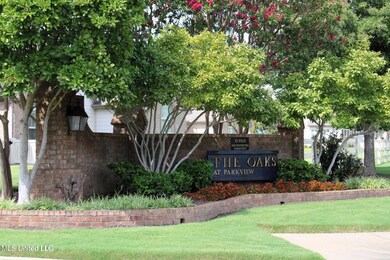 8799 Parkview Oaks Cir, Olive Branch, MS 38654 - photo 3