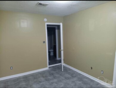 537 Petros Cir unit C, Pensacola, FL 32505 - photo 4