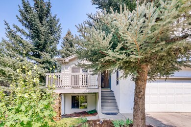 Exterior Front Entry