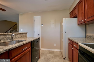4052 Grays Pointe Ct unit A, Fairfax, VA 22033 - photo 7