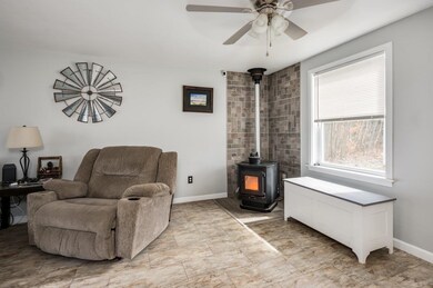 35 Collins Cir, Rochester, NH 03867 - photo 7