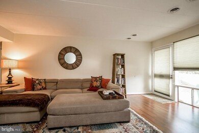 5715 Indian Ct unit 181, Alexandria, VA 22303 - photo 3