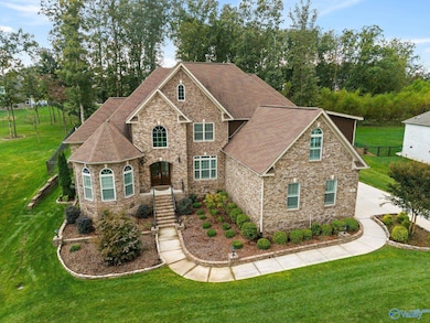 26 Emerald Point SE, Huntsville, AL 35803 - photo 2