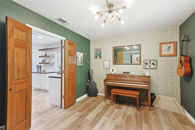 309 Ridgecrest Cir, Denton, TX 76205 - photo 6