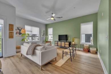 542 Southgate Ave unit 303, Nashville, TN 37203 - photo 2