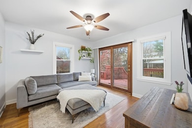 6521 Elmcrest Dr, Windsor Heights, IA 50324 - photo 6